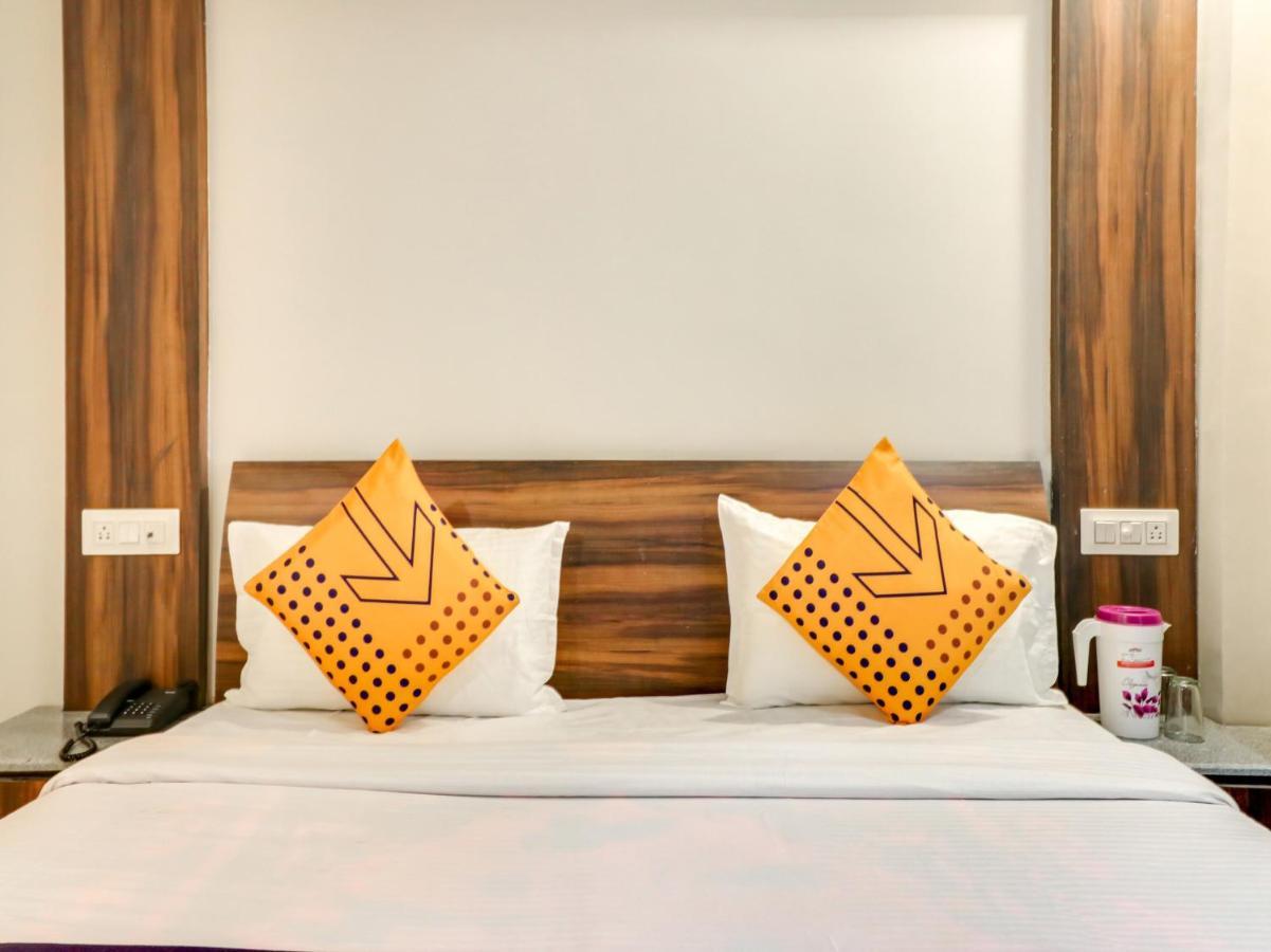 Spot On 69549 Hotel Shri Ram Kashi Muthiganj Eksteriør bilde