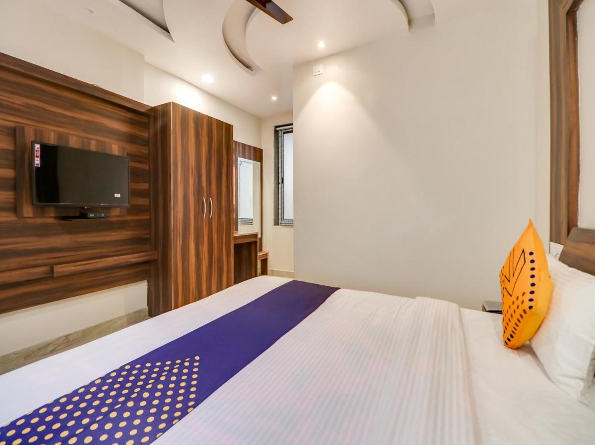 Spot On 69549 Hotel Shri Ram Kashi Muthiganj Eksteriør bilde