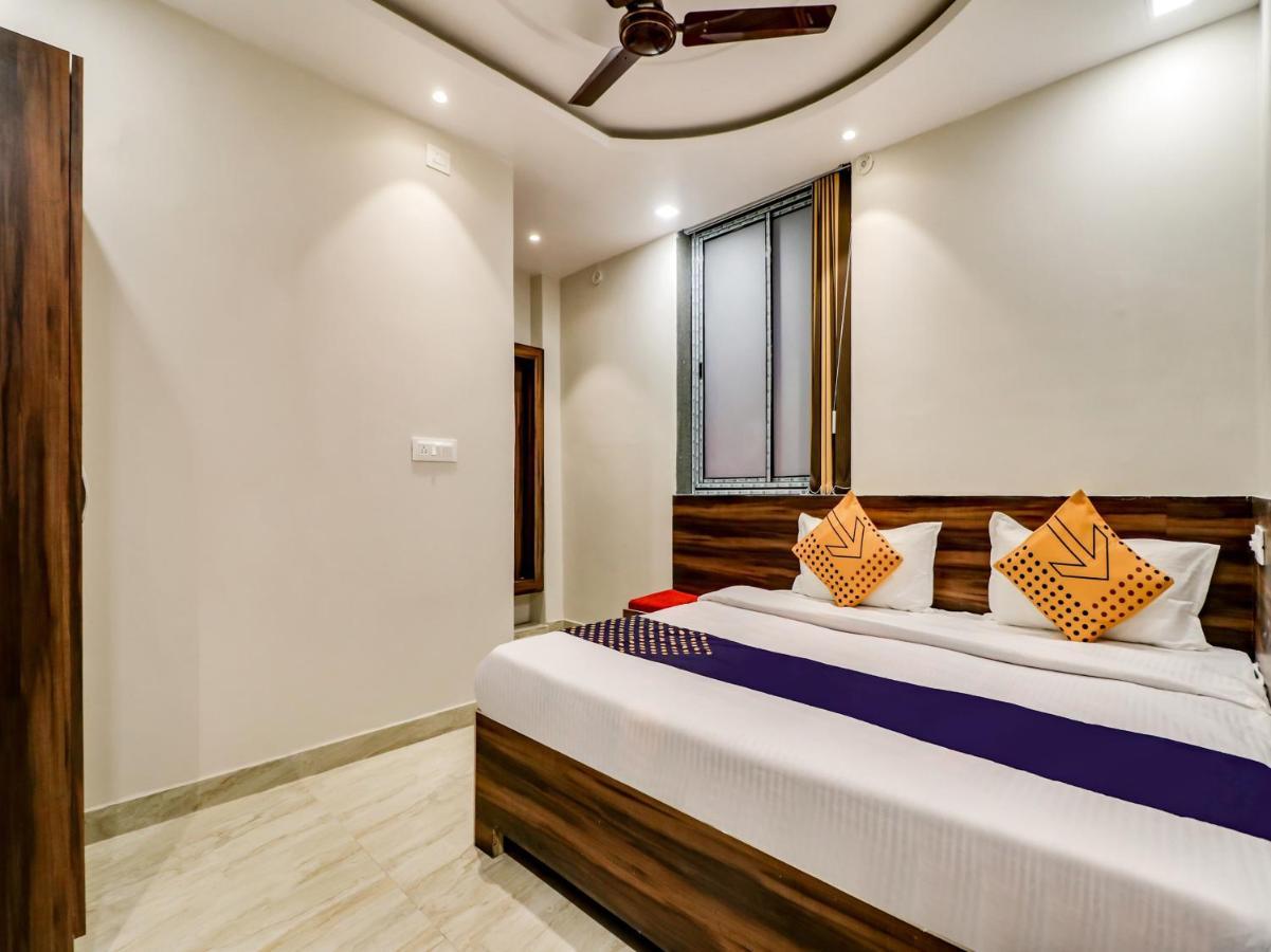 Spot On 69549 Hotel Shri Ram Kashi Muthiganj Eksteriør bilde
